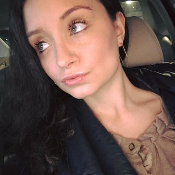 Meet your Posher, Kelly - Picture 1 of 1